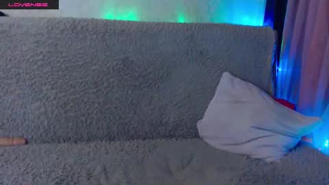 Molly1sex online show from December 15, 1:48 pm