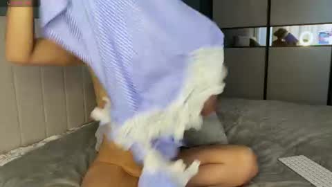 Molly online show from June 19, 4:17 am