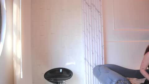   MOLLY   online show from February 11, 7:52 pm