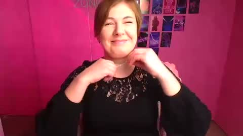 Molly online show from October 19, 11:55 am