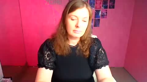 Molly online show from July 9, 11:47 am