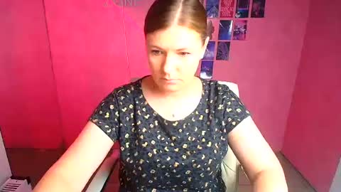 Molly online show from July 12, 11:56 am
