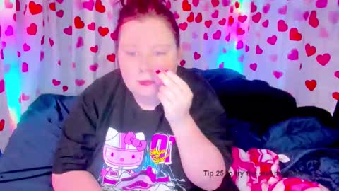 Snapshot of molly_moons chatting on February 9, 1:59 pm molly_moons online show from February 9, 1:59 pm