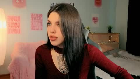 Molly online show from April 4, 4:22 am