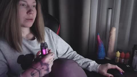 I have new photos come and see with love Molly online show from February 13, 3:24 pm