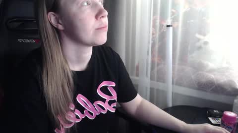 I have new photos come and see with love Molly online show from February 21, 7:31 am