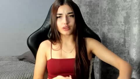 Molly online show from December 16, 7:41 pm