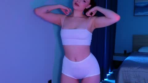 Molly online show from April 7, 1:06 am