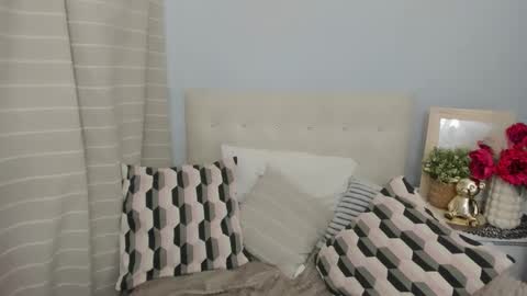 MollyCrazy online show from March 5, 8:32 am