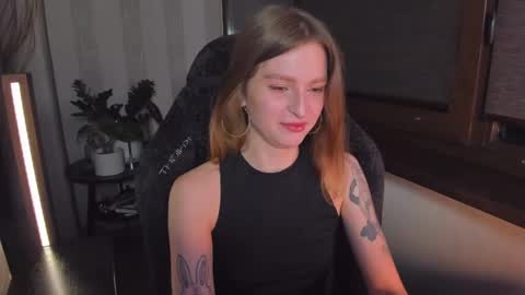 Snapshot of mollydangerous chatting on April 27, 11:03 pm Taisha online show from April 27, 11:03 pm