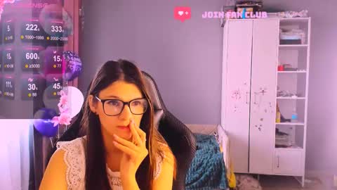  KIRA  online show from October 29, 6:37 am