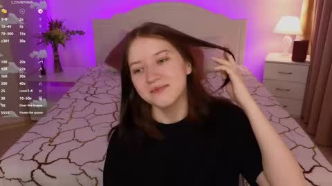 Snapshot of mollymmay chatting on February 22, 9:30 am Molly online show from February 22, 9:30 am