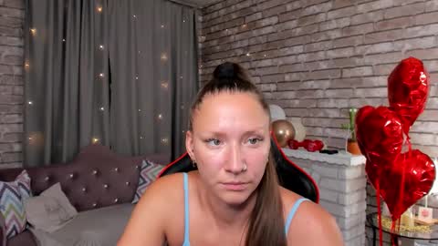 hi im Molly heregreat boobs big heart  warm pussy  online show from February 27, 1:49 am