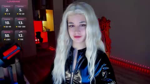 Molly online show from January 13, 7:19 pm