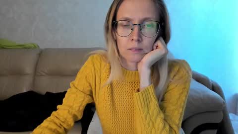 AngelMomm online show from February 26, 12:14 pm