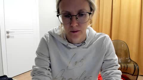 AngelMomm online show from October 14, 5:08 am