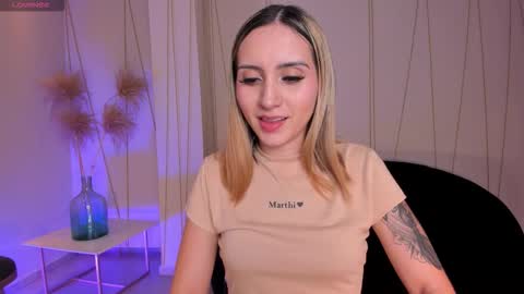 Molly Sunders online show from December 17, 8:15 pm