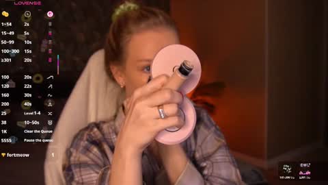 Snapshot of mollyymayy chatting on June 11, 3:48 am mollyymayy online show from June 11, 3:48 am