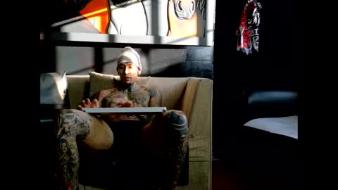 Molotov online show from October 25, 9:31 pm