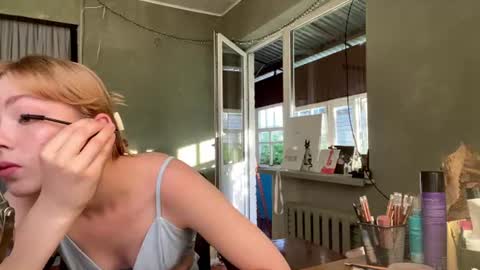 Snapshot of molyangel chatting on June 29, 3:45 pm Oksana online show from June 29, 3:45 pm
