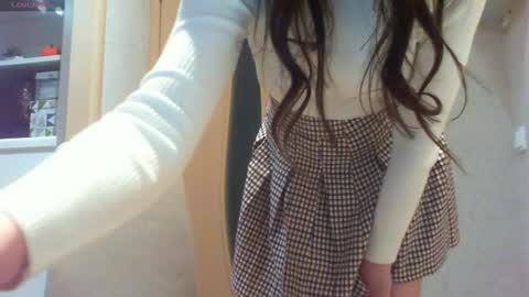 Snapshot of momentbeforedown chatting on February 17, 12:10 am Hailey online show from February 17, 12:10 am