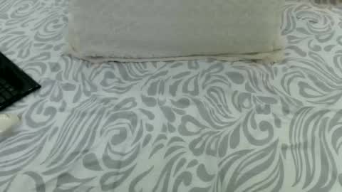 Snapshot of mommy4y chatting on November 8, 5:18 am Amy online show from November 8, 5:18 am