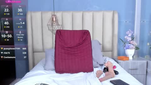 Snapshot of mommy_cute chatting on February 17, 8:44 am Jelitza online show from February 17, 8:44 am