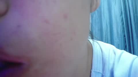 Snapshot of mommy_dulce chatting on June 26, 2:05 am ANDREA online show from June 26, 2:05 am