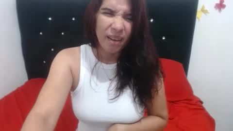 Snapshot of mommy_sexy2 chatting on September 21, 2:35 am zarai online show from September 21, 2:35 am