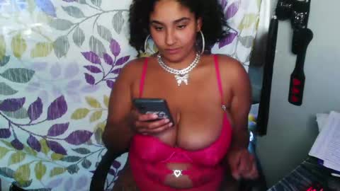 Mommy bubbles online show from September 13, 9:47 pm