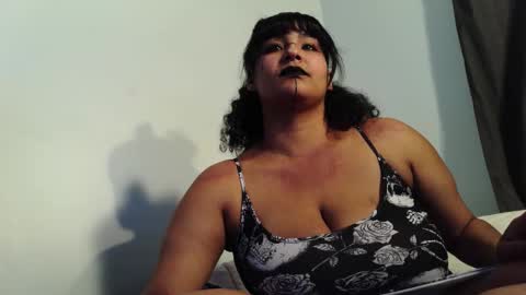 Mommy bubbles online show from February 2, 12:09 am