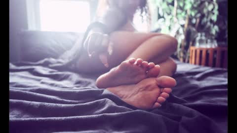 Mommy bubbles online show from February 28, 12:06 pm