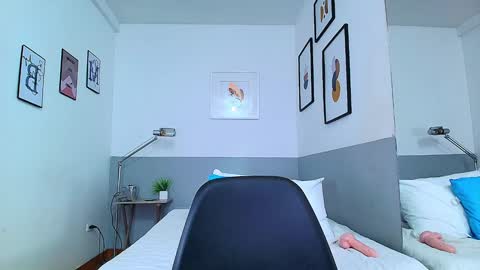 Daphne  online show from January 23, 11:15 pm