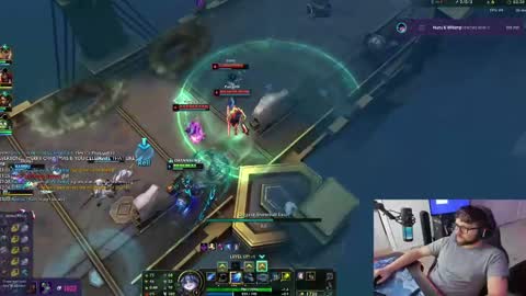 Snapshot of mommysimp69 chatting on December 23, 5:11 pm Sky online show from December 23, 5:11 pm