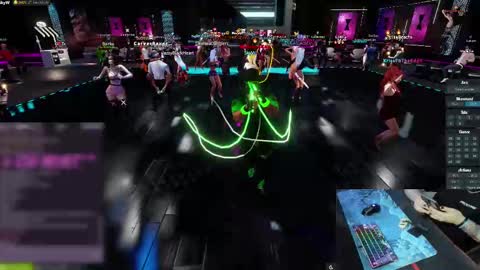 Snapshot of mommysimp69 chatting on January 1, 7:52 am Sky online show from January 1, 7:52 am