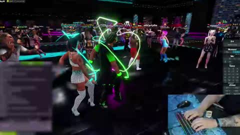 Snapshot of mommysimp69 chatting on January 2, 9:00 am Sky online show from January 2, 9:00 am