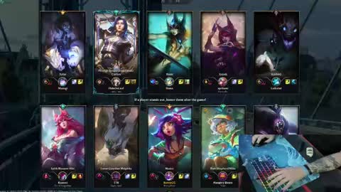 Snapshot of mommysimp69 chatting on January 4, 11:22 am Sky online show from January 4, 11:22 am