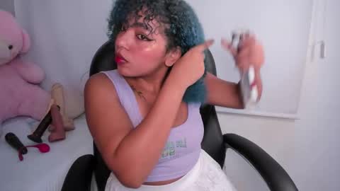 Momo  online show from March 3, 3:45 am