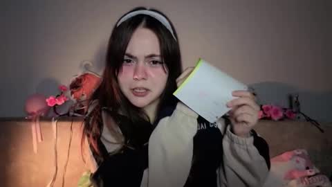 Snapshot of momomochi_ chatting on March 2, 3:41 pm Momo online show from March 2, 3:41 pm