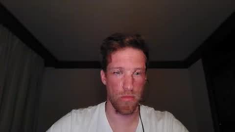 Snapshot of moms_little_monster chatting on November 4, 9:25 pm moms_little_monster online show from November 4, 9:25 pm