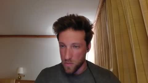 moms_little_monster online show from November 25, 10:10 pm