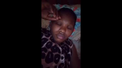 momsdoll online show from April 4, 2:03 pm