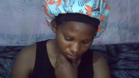 momsdoll online show from April 8, 6:02 am