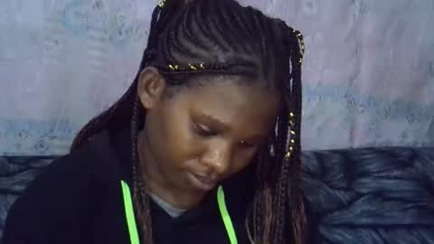 momsdoll online show from April 16, 6:36 am