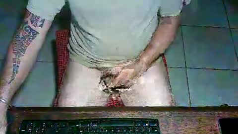 Snapshot of mon_za chatting on December 19, 7:18 pm mon_za online show from December 19, 7:18 pm