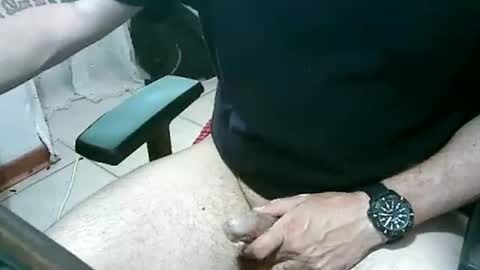 Snapshot of mon_za chatting on January 7, 12:09 pm mon_za online show from January 7, 12:09 pm