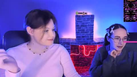 Mona  online show from February 1, 8:07 pm