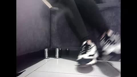 monalia17 online show from January 13, 4:40 am