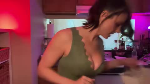 Mona online show from January 27, 2:57 pm