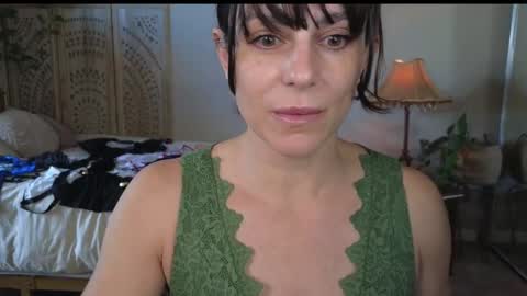 Mona online show from March 25, 2:34 pm